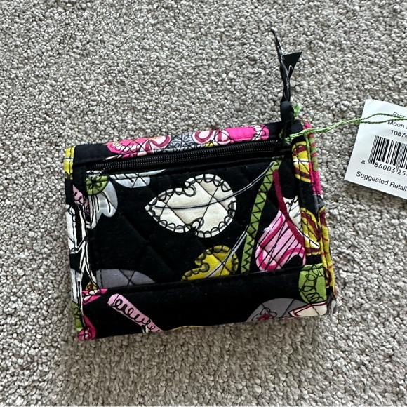 NWT Vera‎ Bradley Euro Wallet in Moon Blooms Retired Pattern Black Pink Floral - Picture 2 of 5